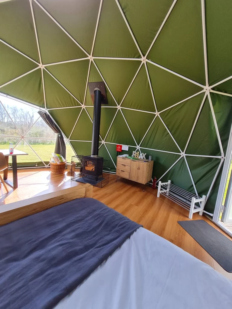 Geodesic dome frame